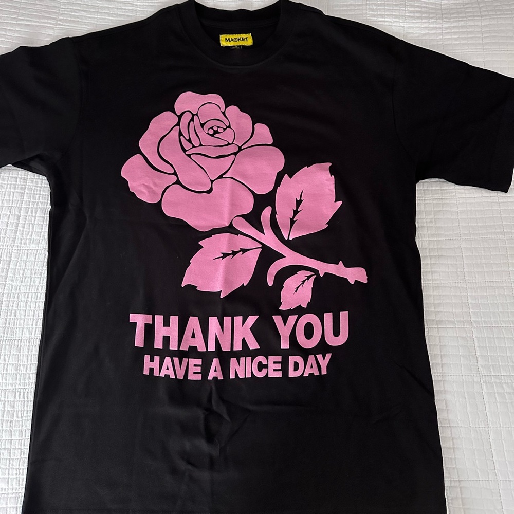 Market T-shirt